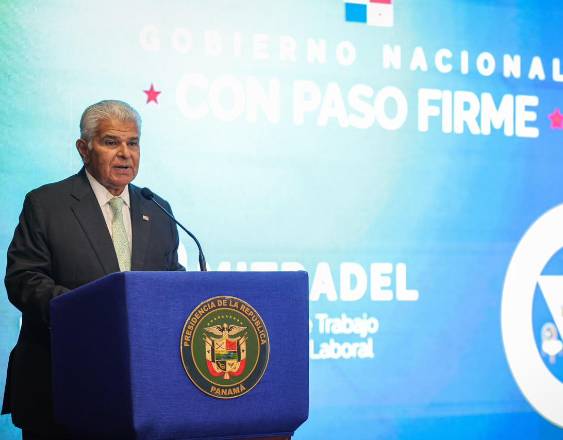 Presidente Mulino pone en marcha la Ley de Pasantías con el respaldo del sector privado