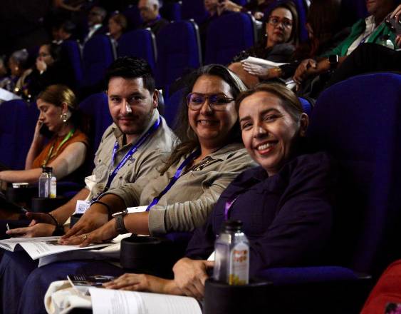 ML | Personas que asistieron al congreso.