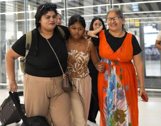 AFP | Las tres mujeres liberadas.