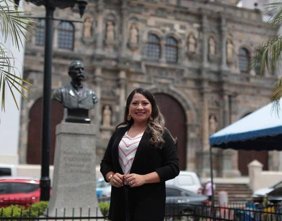 MiCultura | Ámbar Zambrano es arquitecta y cuenta con una especialidad en restauración de monumentos. También trabajó en la OCA entre 2012 y 2014, en proyctos técnicos.
