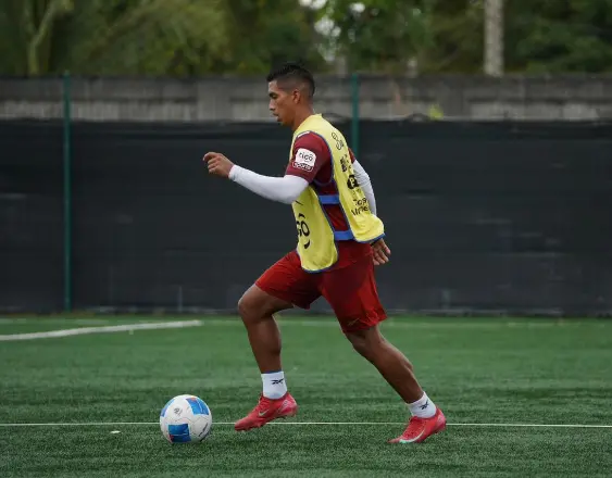 FEPAFUT | Jorge Gutiérrez entrenando.