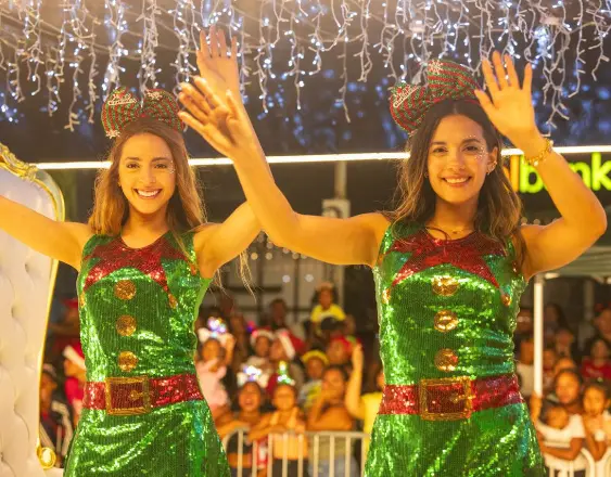 ML | Animadoras en el desfile de 2024.