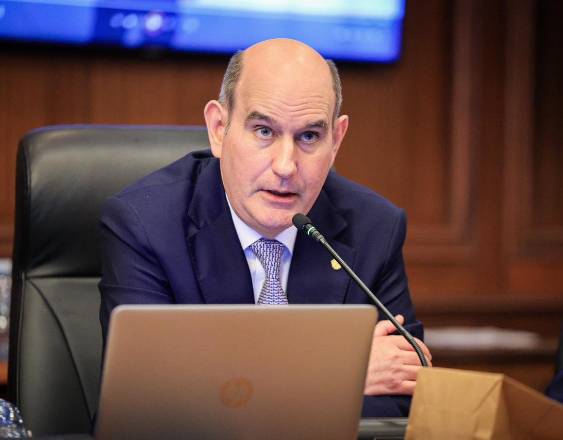 ml | Felipe Chapman, ministro de Economía y Finanzas.