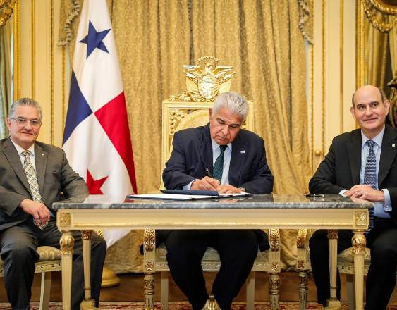 Presidente Mulino sanciona ley exonerará del ITBI a viviendas de hasta B/. 120,000.00