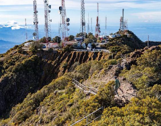 ML | Acceso a la cima del Parque Nacional Volcán Barú, por la ruta de Camiseta en Boquete.