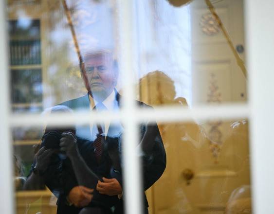 (Photo by Brendan SMIALOWSKI / AFP)