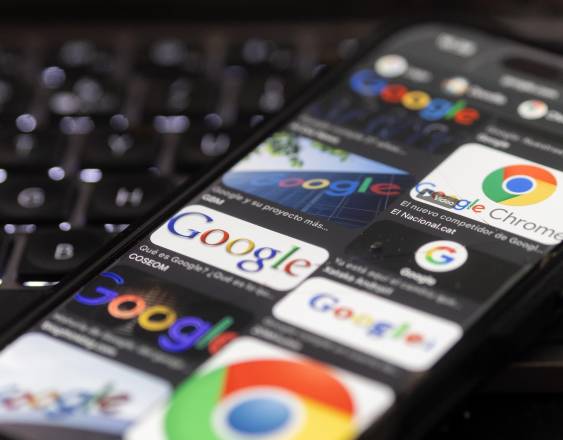 (Foto de ARCHIVO) El buscador de Google en un móvil.