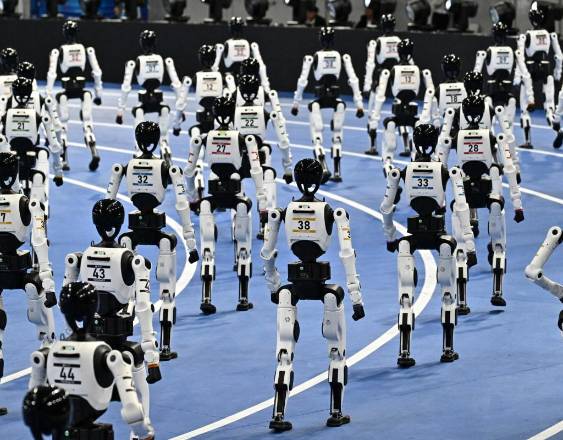 Robots pulverizan récords humanos en competencia robótica