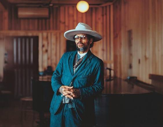 El cantautor Draco Rosa.