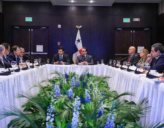 Crean mesa de trabajo para definir la estrategia de promoción internacional de Panamá