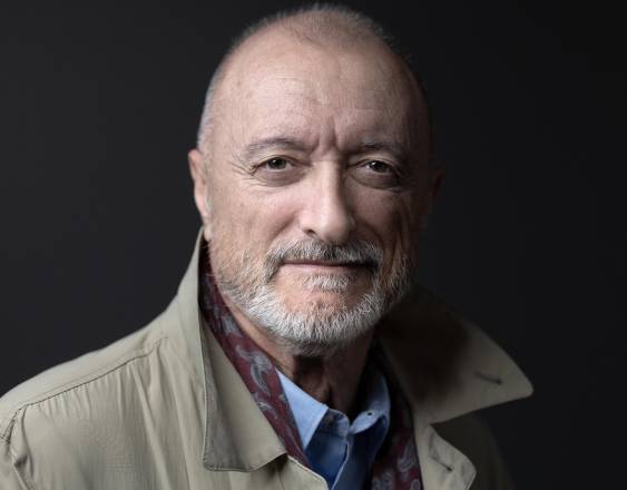 El novelista y periodista español Arturo Pérez-Reverte Gutiérrez.