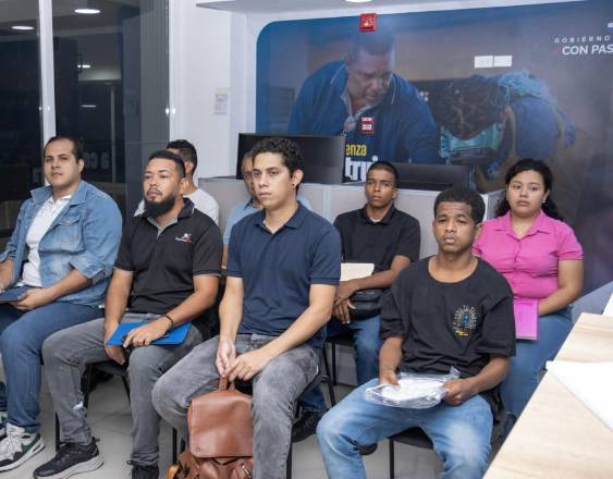 ML | Reclutamiento en feria de empleo.