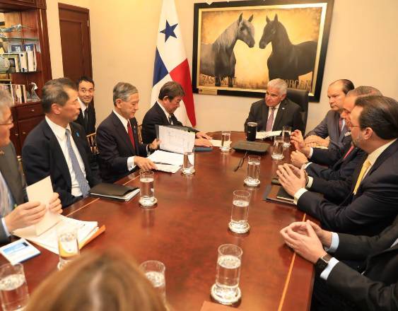 Japón evalúa financiar la extensión de la Línea 3 del Metro, el tren Panamá-David y el saneamiento de Cerro Patacón