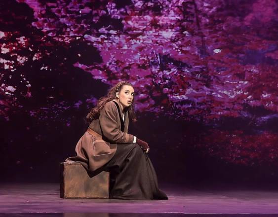 @mafestar_ | María Fernanda Achurra es una actriz, cantante y productora de teatro panameña que ha participado en diferentes producciones en escena.