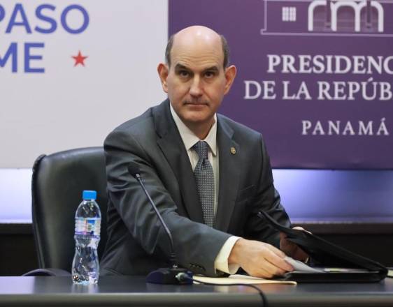 El ministro de Economía y Finanzas Felipe Chapman.