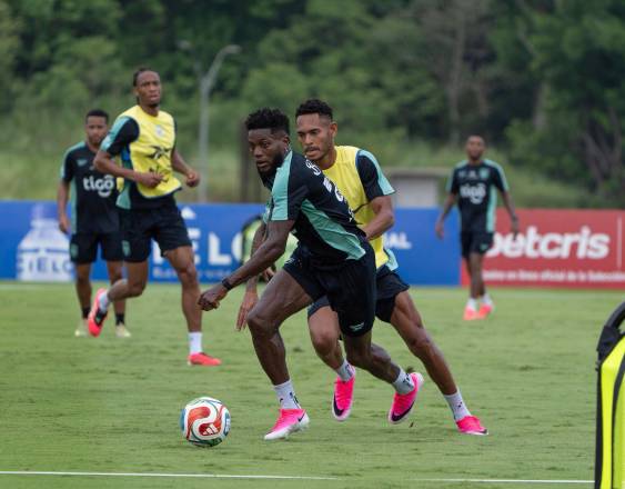 Cortesía FEPAFUT | Seleccionados nacionales de fútbol de Panamá durante un entrenamiento.