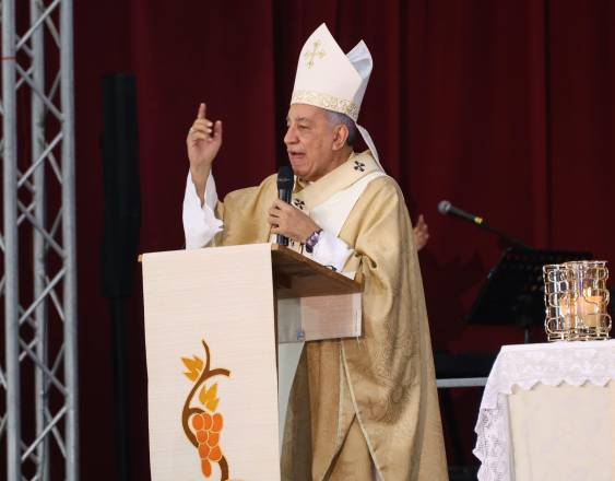 Monseñor Ulloa llama a los jóvenes a asumir su papel transformador durante el Jubileo Arquidiocesano