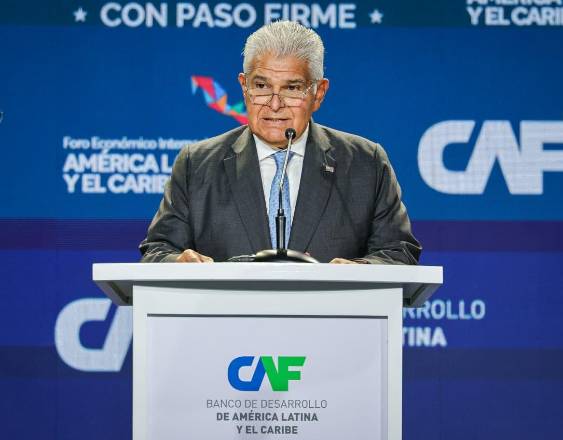 Mulino destaca rol estratégico de Panamá en Foro Económico