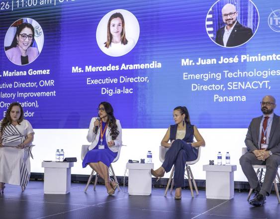 ML | Durante la presentación de la propuesta en Colombia.