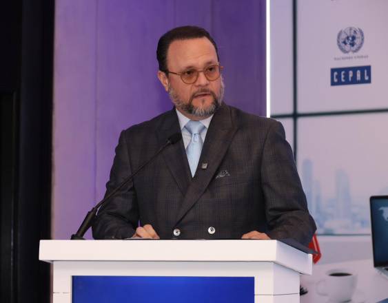 ML | Julio Moltó, ministro de Comercio e Industrias.