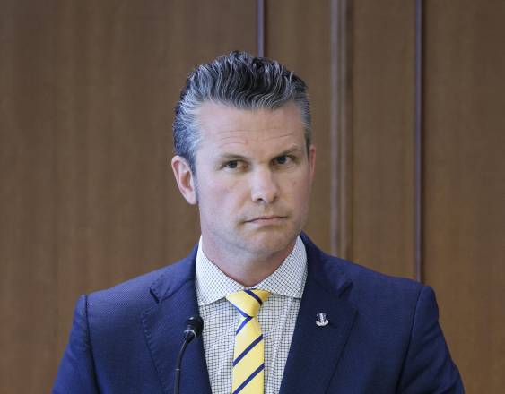 AFP | El secretario de Defensa de EE. UU., Pete Hegseth.