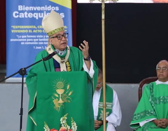 Monseñor José Domingo Ulloa exhorta a vivir la identidad cristiana con coherencia
