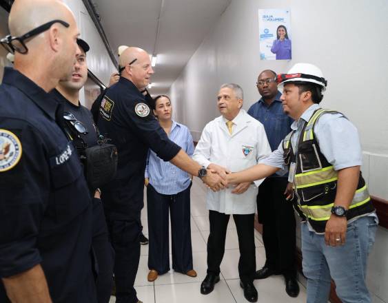 ML | Especialistas de Estados Unidos en el Hospital del Niño.