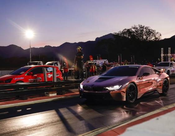 Jornada histórica en carrera de Aceleración nocturna