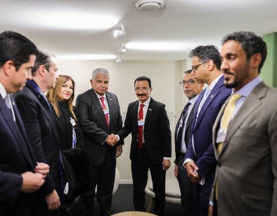 ML | Reunión con el sultán Ahmed bin Sulayem, presidente de DP World.