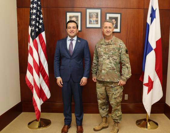 Jefe de la Guardia Nacional de Estados Unidos visita Panamá