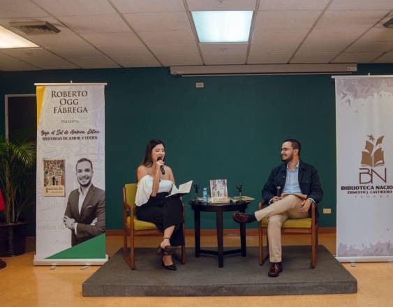 ML | Durante la presentación del libro ‘Bajo el Sol de América Latina’.