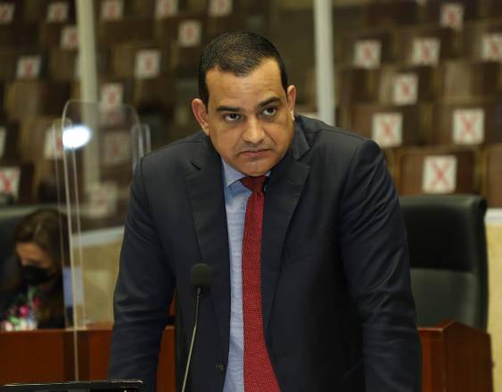 ML | Exdiputado Luis Ernesto Carles.