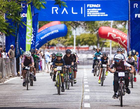 El ciclismo disfrutan del cierre del “Verano Feliz 2026”