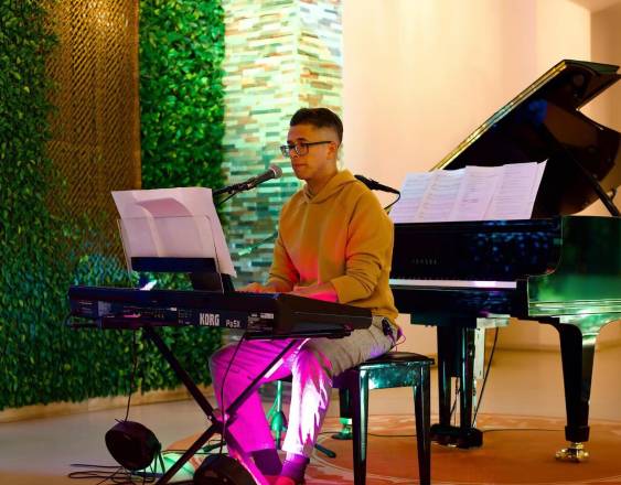 ML | Robinson Fereira es pianista y fundador de Piano en Casa.