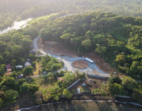 Panamá crea nuevo parque nacional y establece la primera carretera ecológica del país en Colón