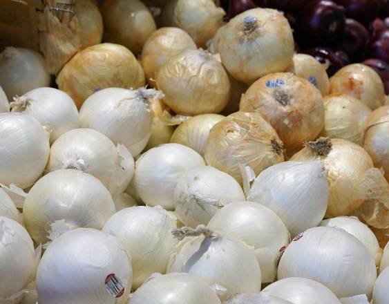 Pixabay | Decenas de cebollas.