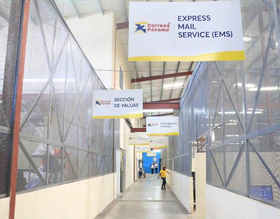 Los correos reactivan los envíos hacia Europa