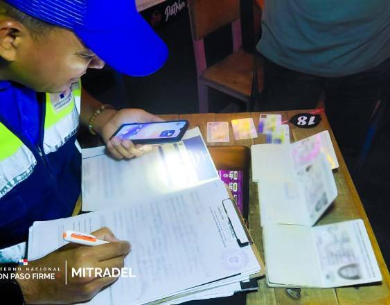 Caen 15 extranjeros sin permiso de trabajo en operativos en la capital