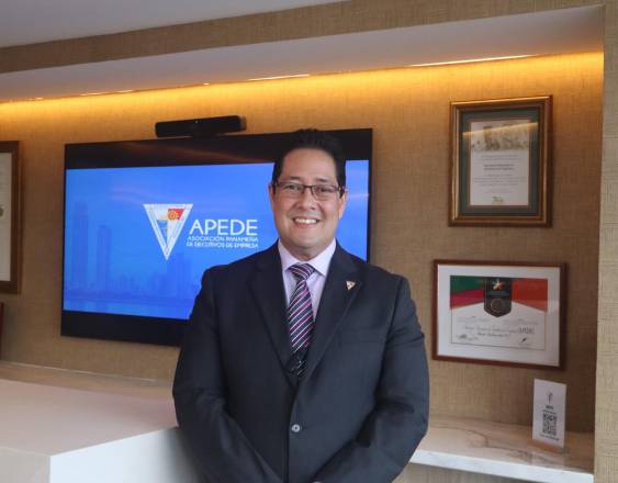 La APEDE plantea convertir a Panamá en el Singapur de las Américas