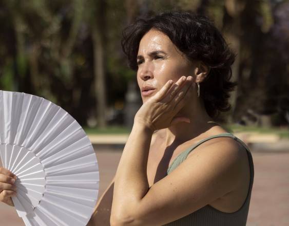 freepik | Persona expuesta al sol.