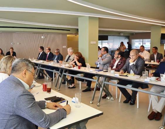 Gremios empresariales analizan propuesta del BID de crear una empresa estatal autónoma para modernizar la gestión del agua