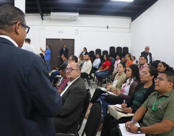 Contraloría y AMUPA inician capacitaciones sobre manejo de fondos públicos