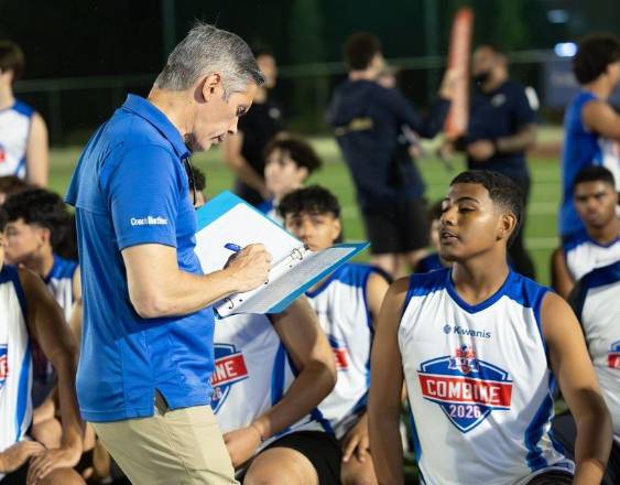 El “Combine Contact Varsity 2026” retó a aspirantes a la liga KFL