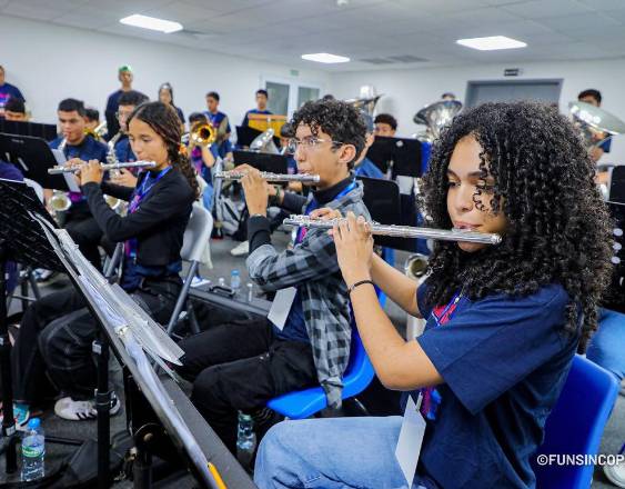 Fundación Sinfonía Concertante organiza campamento musical con profesores internacionales