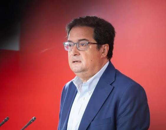 López aboga por una IA regulada y “al servicio del ser humano”