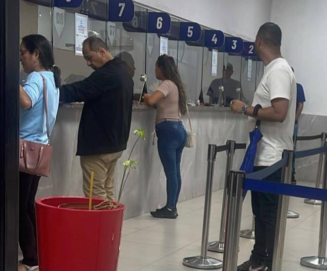 La Alcaldía de Panamá entregó más de 1,500 placas en jornada extendida
