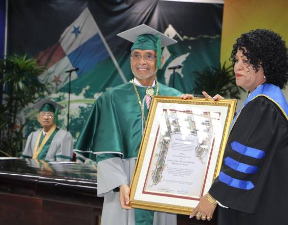 ML | Durante la entrega del Premio Universidad 2026.