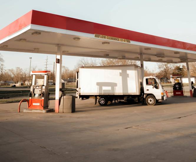 Respaldan las medidas para enfrentar crisis del petróleo