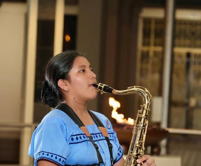 Jóvenes llevan la música sinfónica a Ngäbe Buglé