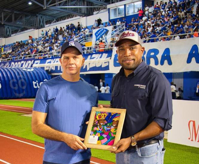 Cobre Panamá y Fundación Árabe Unido abren una nueva cancha de oportunidades para más de 300 niños en Colón